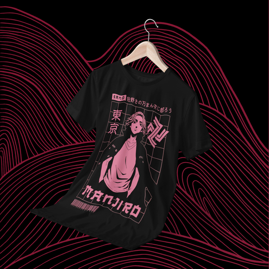 Polera negra de Tokyo Revengers con Manjiro Sano (Mikey)
