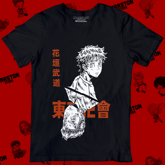 Polera negra de Tokyo Revengers con Takemichi Hanagaki