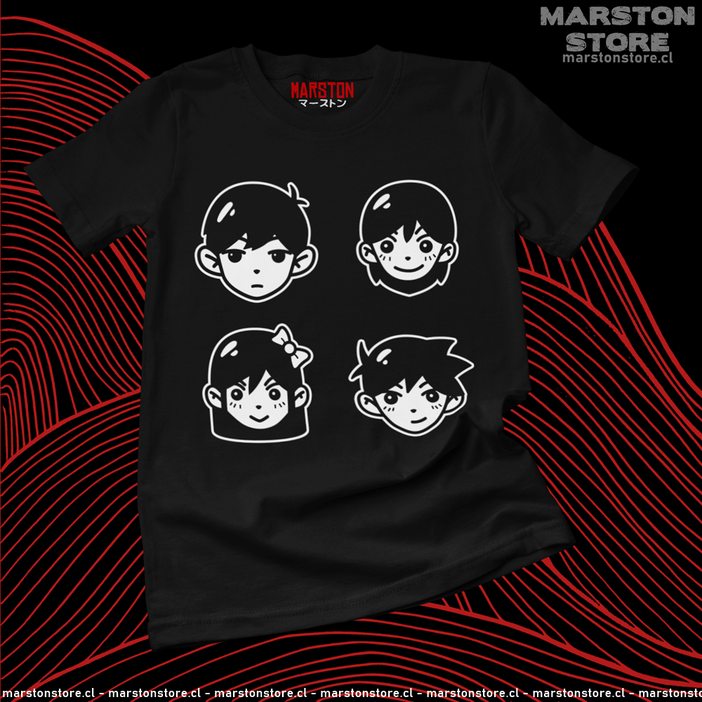 Polera negra con diseño de Omori