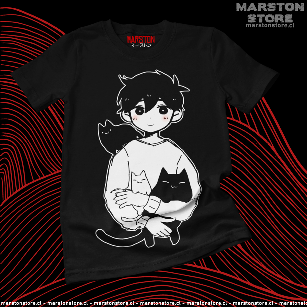 Polera negra con diseño de Omori