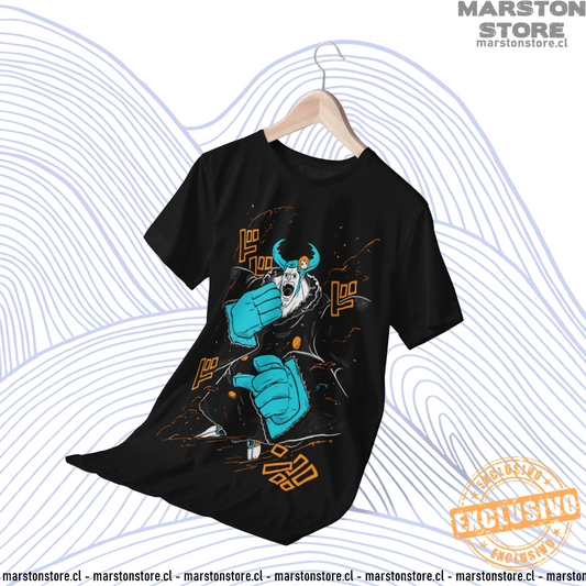 Polera negra One Piece con Nami y Franky
