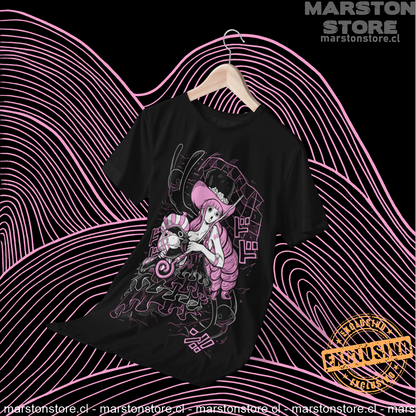 Polera negra One Piece con diseño de Perona