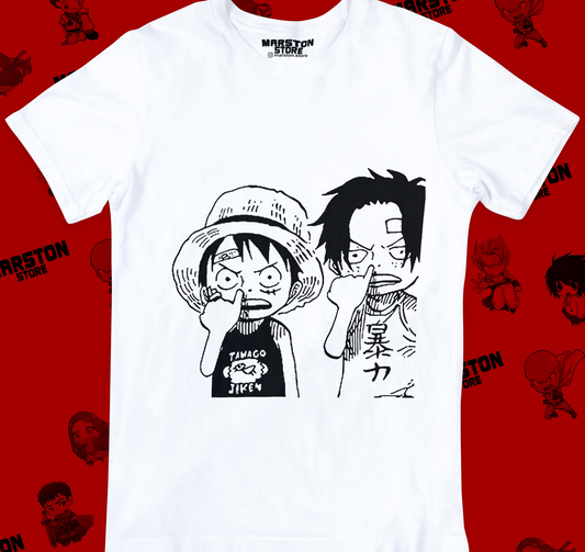 Polera blanca One Piece con Portgas D. Ace y Monkey D. Luffy