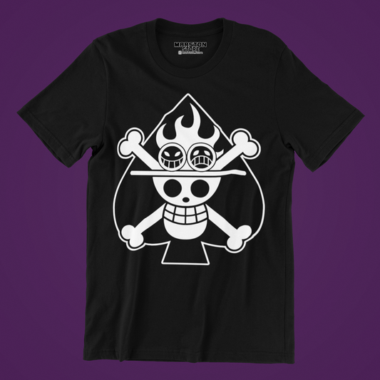 Polera negra One Piece con diseño de Portgas D. Ace