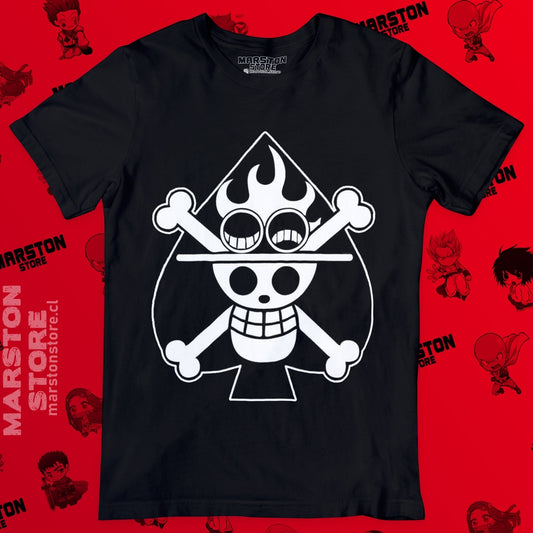 Polera negra One Piece con diseño de Portgas D. Ace