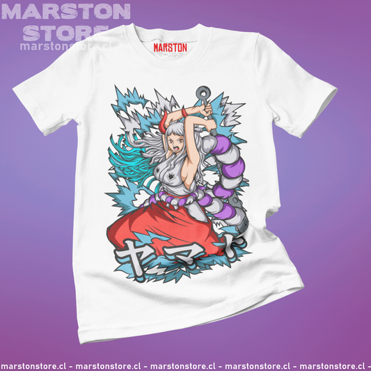 Polera blanca One Piece con diseño de Yamato