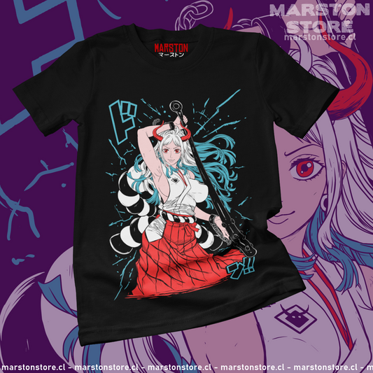 Polera negra One Piece con diseño de Yamato