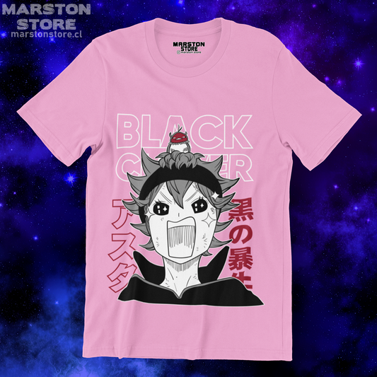 Polera rosada de Black Clover con Asta