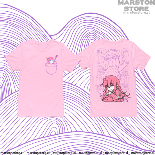 Polera rosada de Bocchi the Rock! con Hitori Gotoh y diseño de bolsillo