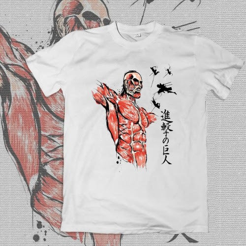 Polera blanca con diseño de Shingeki no Kyojin