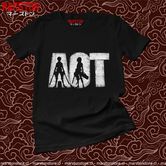 Polera negra con diseño de Shingeki no Kyojin