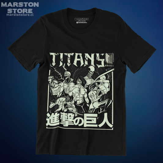 Polera negra Shingeki no Kyojin con diseño de los Titanes Cambiantes