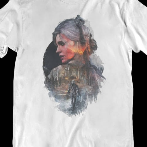 Polera blanca con diseño de The Witcher